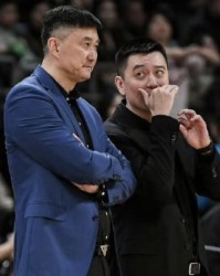 开云网址-杨鸣：杜锋一直肩扛压力顶着球队前进，每个教练员都值得尊重