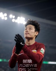 低迷！武磊7次射门0收获 两失绝佳机会+吊射变回传